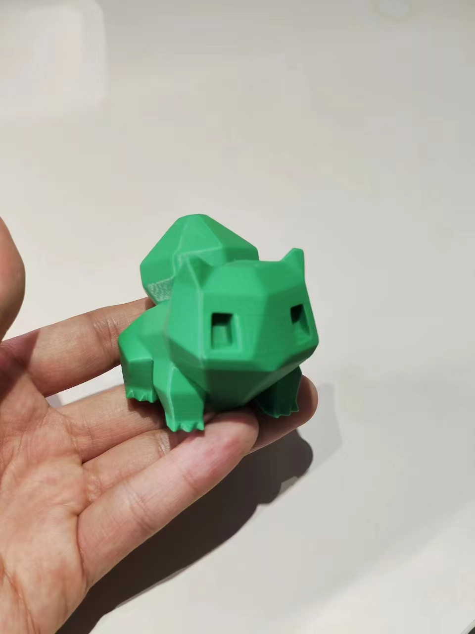 0 08 ekstra fine bulbasaur düşük poli yeniden düzenlendi flowalistik paylaşılan by alex0348 sanat heykeller 3D print model - Mito3D