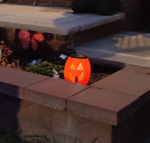 jack o lantern solar light cover by uncle joeys creations household house models jackolantern solarlight solarlightcover halloween decoration 3D print model - Mito3D