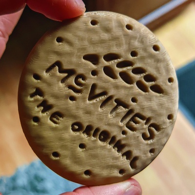 digestif biscuit by habitertravailleur réplique soutenir drôle sculpture cadeau blague aliments bretagne denrées alimentaires mcvités commonwealth 3d print model - Mito3D