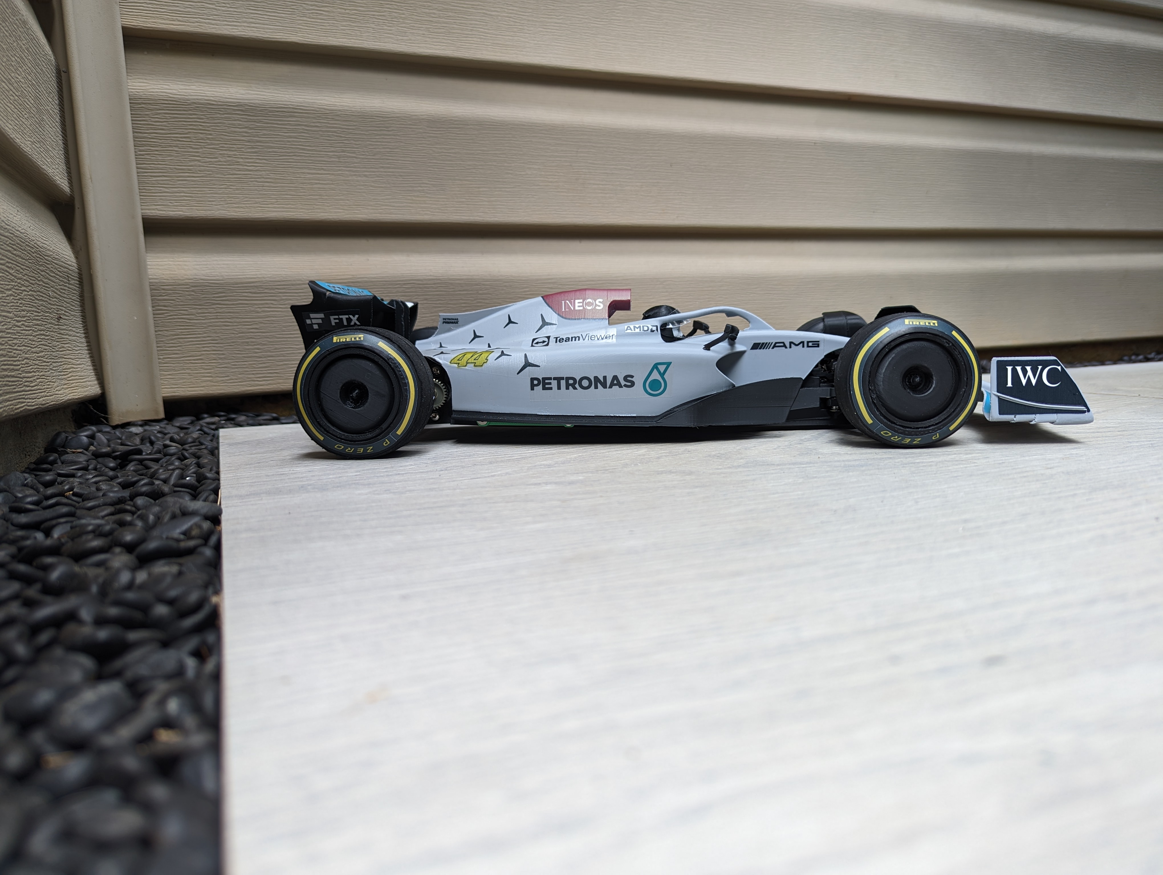 rc f1 hpd evo optionnel 2022 étroit corps stock norme ailes verticale esc brossé moteur by juanmedinar20 courses openrcf1 voitures formule 1 3D print model - Mito3D