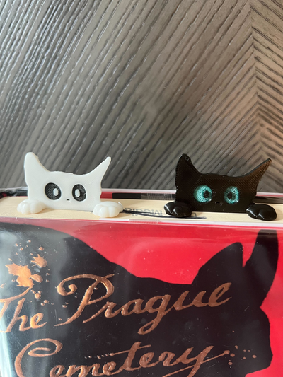 peeking cat kitty bookmark by kymprynts reading kitten feline 3d print model - Mito3D