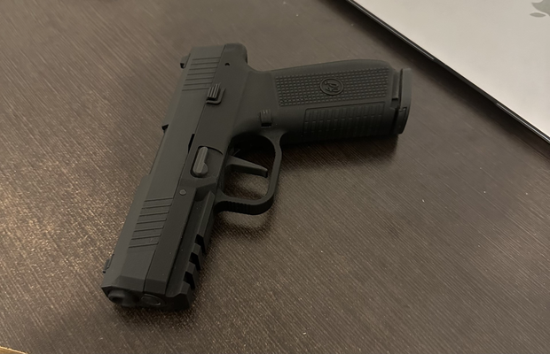 sp pp9 - functional handgun toy by vissidus pistol prop gun mockup replica 3d print model - Mito3D