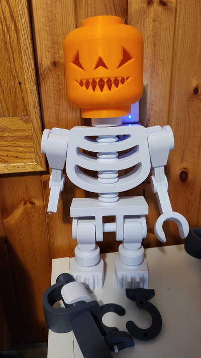 shorter neck remixed by twonuh lego halloween 3d print model - Mito3D