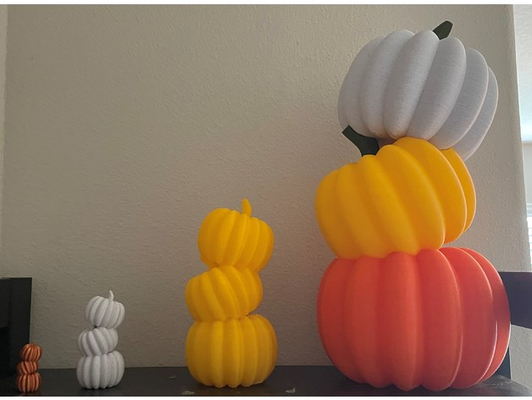 staggered pumpkin stack shared by zeee3d halloween decor decoration jackolantern 3d print model - Mito3D
