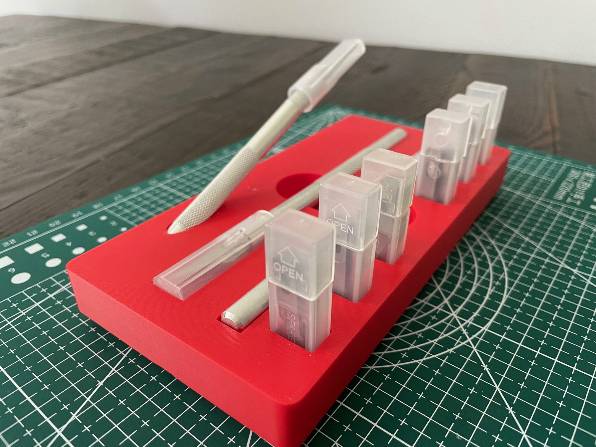 gridfinity scapel tray by ov4l8alls blades base scalpel 3D print model - Mito3D