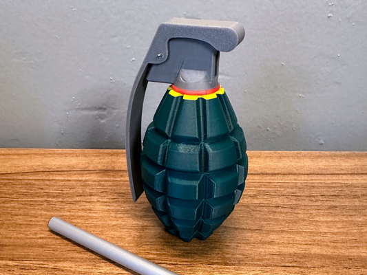 granada envase mk2 giro on multicolor remezclado by gooser arma divertido fdm pla réplica 3d print model - Mito3D