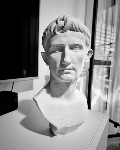 empereur auguste août remixé by verdenellialex rome romain vieux buste 3d print model - Mito3D