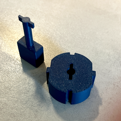 kindersicherung steckdosen by 3dado de schuko steckdose stecker schlüssel elektrizität kind sicherheit 3d print model - Mito3D