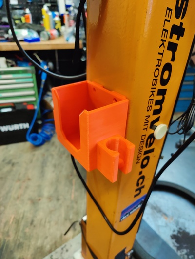 mount stromer charger cr246 by michaelq ebike chargerholder chargermount 3d print model - Mito3D
