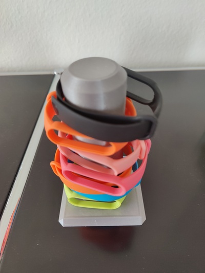 mi bande sangle supporter by michaelq titulaire soutien magnétique xiaomi miband miband5 miband6 miband7 3d print model - Mito3D