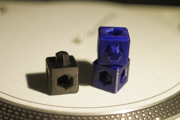 bloquear divertido calibración cubo by ds22 estudios juguete 3d print model - Mito3D