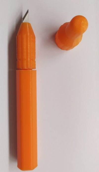 4mm blade holder by remirafael bladeholder mandrel olfakb-5 3d print model - Mito3D