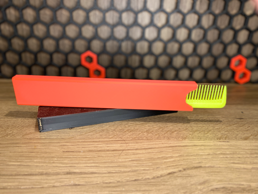 comb protector by tehgoldenfox 3d print model - Mito3D