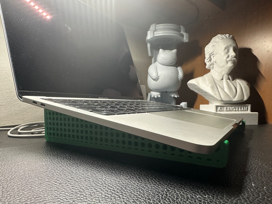 macbook or laptop unterstützung 13 by ciuf luft pro zubehörteil pc gebäude nützlichkeit 3d print model - Mito3D