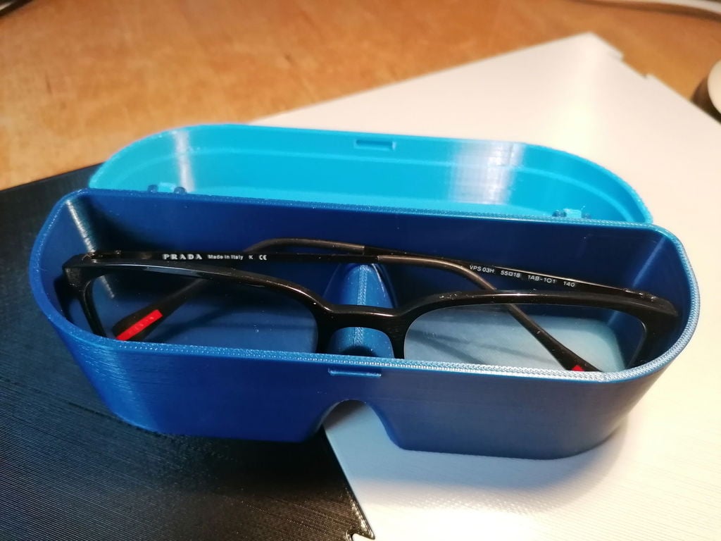 brille fall mantel by geräumig brillenetui sonnenbrille sonnenbrillenetui 3D print model - Mito3D