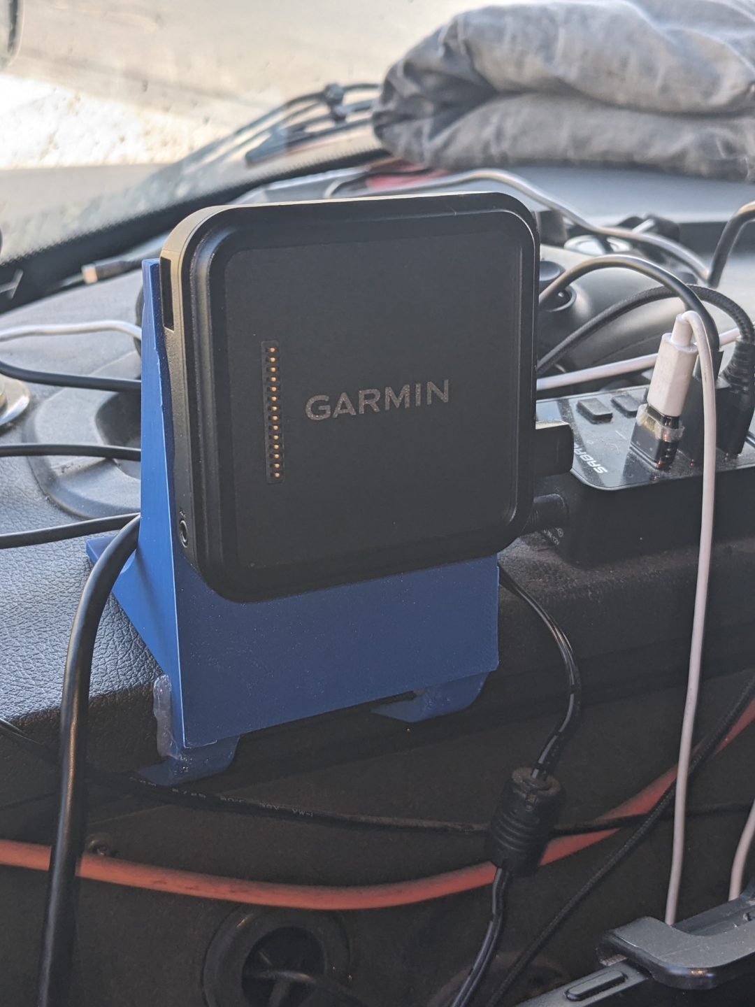 garmin dezl otr800 tiret monter cargo ligne cascadie by glenj48 3D print model - Mito3D