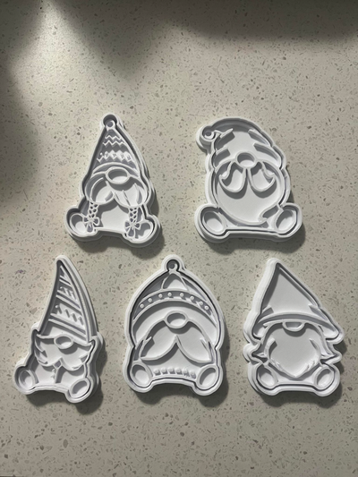noël gnome biscuit coupeurs timbres by haricot mangeant biscuits loisir diy coupeur debosser timbre christmascookiecutter gnomes gnomecookie 3d print model - Mito3D