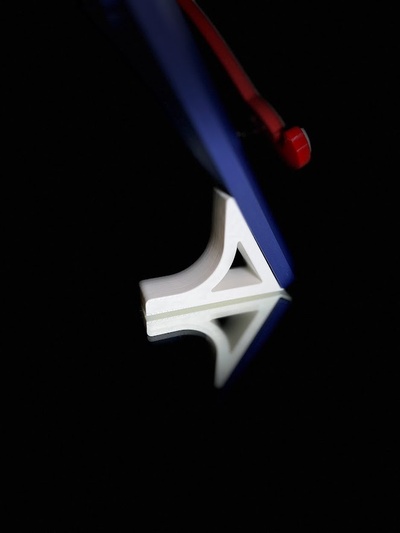 yüzer logo işaret ekle bacaklar by hangar tasarımları sanat işaretler logolar nfl nhl mlb 3d print model - Mito3D