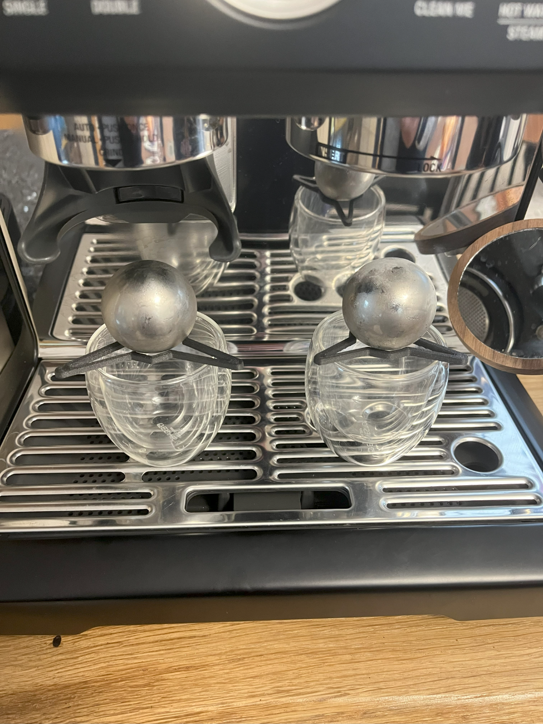 extrakt chillen espresso schuss gefroren rostfrei stahl ball halter unterstützung by autos kaffee werkzeuge gadgets barista gadget küche salbei breville star gaggia rakete doppelschuss extraktion 3D print model - Mito3D