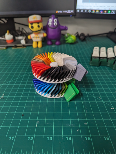 doppelt decker farbfeld halter unterstützung neu gemischt by keinbrokkoli 3d drucker zubehör farbe farbfelder anzeige spinner a1 mini filament stichprobe 3d print model - Mito3D