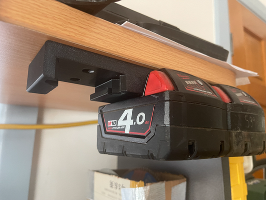 milwaukee m18 battery holder by thomaskelvinlin tools machine 3d print model - Mito3D