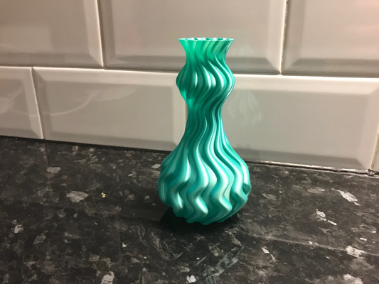 extraterrestre gourde vase by brithawkes ménage décor 3d print model - Mito3D