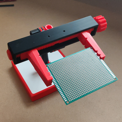 tarjeta circuito impreso tornillo remezclar girar monta remezclado by extrememan247 herramientas máquina vicio modular 3d print model - Mito3D