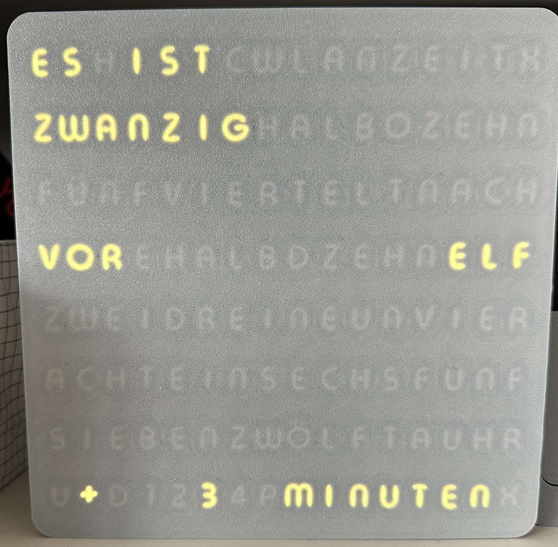 wordclock wortuhr tedesco + inglese rgb 16x16 matrice esp32 d1 mini multicolore ams pronto remixare remixato by butchooka utensili gadget orologio rgbled 3D print model - Mito3D