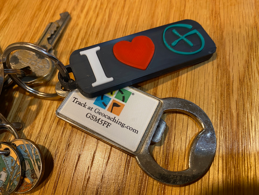 i love geocaching keychain tag by cybr3d hobby & diy sport outdoors key caching cache chain adventure treasure hunt search gps 3d print model - Mito3D
