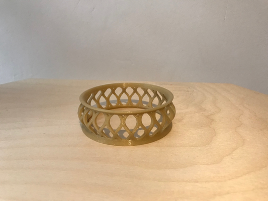 bracelet by brithawkes mode bijoux femme heureux 3d print model - Mito3D