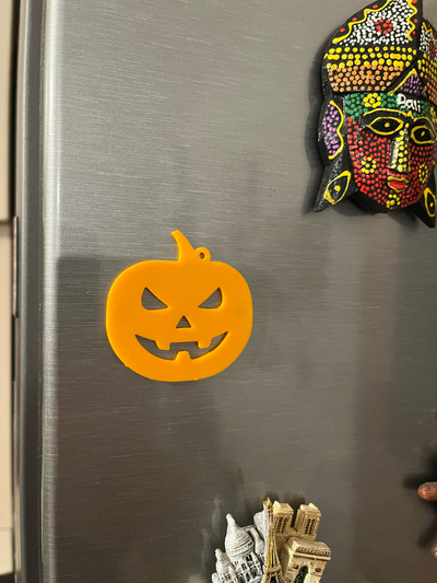 magnetic jack-o'-lantern & keychain remixed by kandur art coin badges halloween spooky boo magnet pumpkin 3d print model - Mito3D
