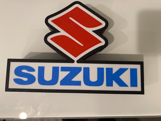 suzuki boite lumière by brioches art panneaux logos moto 3d print model - Mito3D