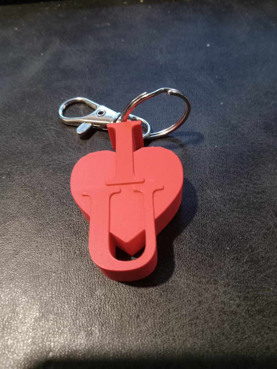 porte cl liebe by bl4ck c3d werkzeuge gadgets schlüssel kette herz 3D print model - Mito3D