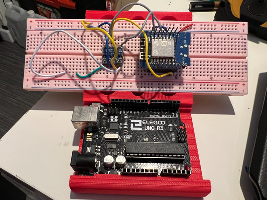 arduino model r3 breadboard holder electronics projects by lancsweb hobby & diy board pcb 3d print model - Mito3D