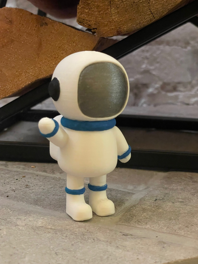 milo astronaut by hirsch 3d miniaturen raumfahrer astro platz weltraumspaziergang 3d print model - Mito3D