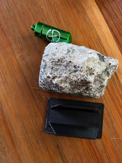 fake rock keyhide replacement base by becknmonts hobby & diy geocaching geocache fakerock 3d print model - Mito3D