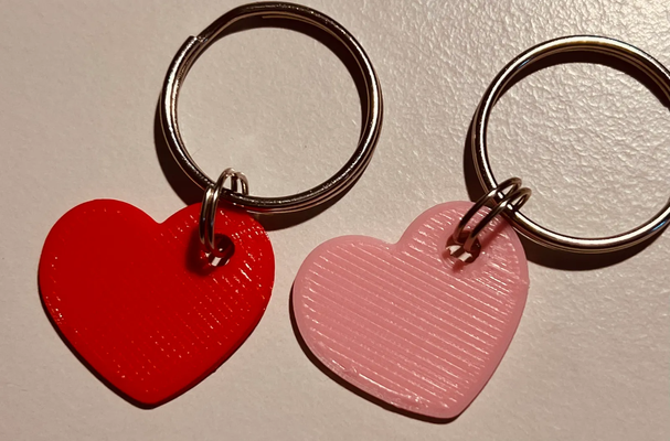 heart keychain by 3ddaniel art coin & badges valentine valentinesday valentinesdaygift 3d print model - Mito3D