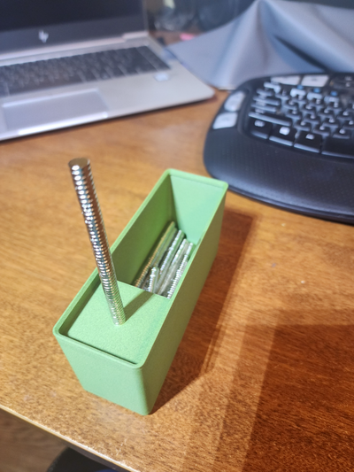 gridfinity magnet bin & alignment tool by crackfinder tools organizers gridfinitybin organization 3d print model - Mito3D