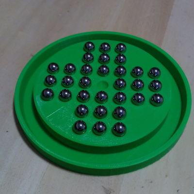 solitär 33 löcher by meteorgitter spielzeuge spiele tafel 3d print model - Mito3D