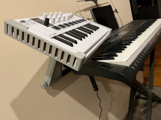 minilaboratorio midi controlador montar by robando pasatiempo bricolaje diy música soporte montaje minilaboratorios 3d print model - Mito3D