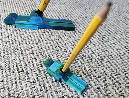 stylo assholder by tomodesigns ménage bureau pot organisateur titulaire soutien espace rangement porte crayons cul 3d print model - Mito3D