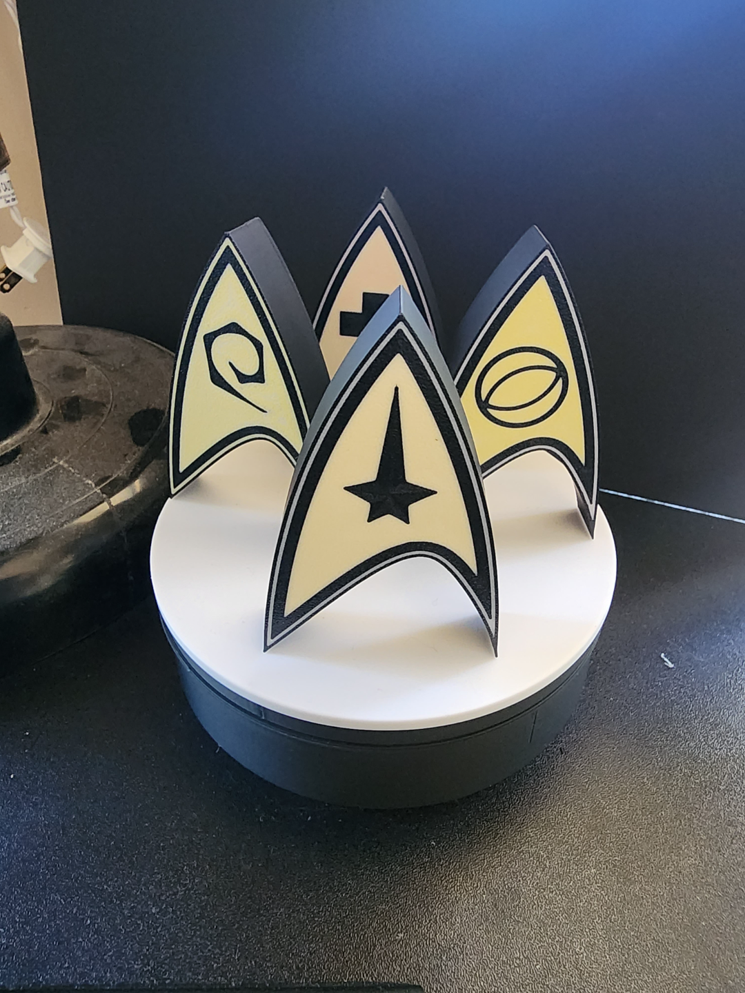 flota estelar mando insignia ligero caja by diseños dopamina arte señales logos star trek estrella emigrar cajas ligera ams popular espacio ciencia ficción fi 3D print model - Mito3D