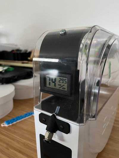 sunlu filamento secador umidade sensor suporte 2 partes remixado by jorgepatilawa 3d impressora acessórios temperatura 3d print model - Mito3D