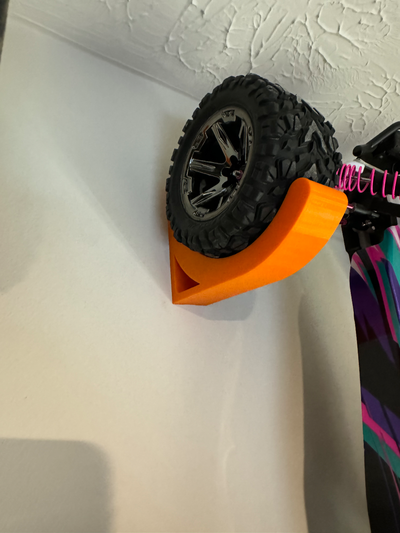 traxxas gezintiler duvar binmek by whimsii3d hobi kendin yap rc hışırdayan hırsızı haydut yırtmaç traxxasrc kamyon stadyum kamyonu stadyum 3d print model - Mito3D
