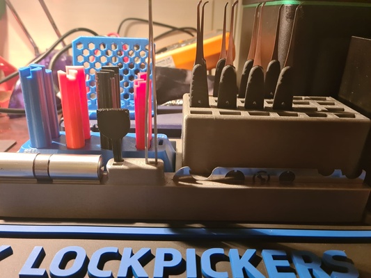 locksport éviscération gare choisir titulaire soutien by jbcdu87 outils organisateurs fermer clé crochetage cueillette crochet verrouillage crochets locksports 3d print model - Mito3D