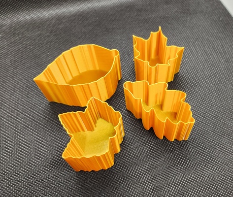 4 cair folha vasos remixado by workshop triplo arte esculturas vaso vasemodo espiral flores modo espiralizado espiralvaseprinting folhas 3d print model - Mito3D