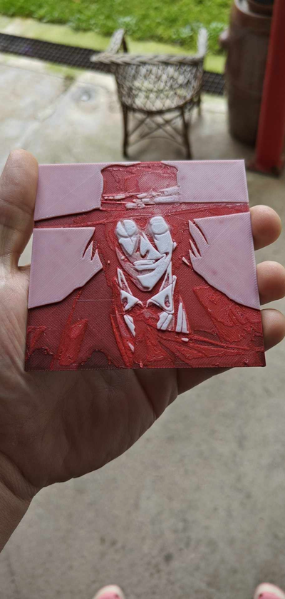 alucard hellsing definitivo 100x100 fucina cappelli by m holicky arte 2d piatto placca anime 3d print model - Mito3D