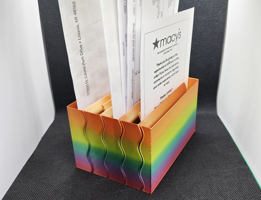ölçeklenebilir mektup posta organizatör vazo mod by üçlü atölye araçlar organizatörler sipariş vazemode organizasyon masa düzenleyici kutusu harfler spiral dikey tohumlar ayakta zarf 3d print model - Mito3D