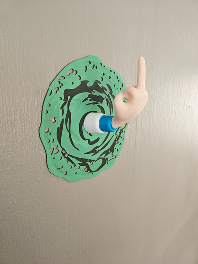 rick morty portal askı dekorasyon bölünmüş versiyon by noril sanat heykeller rickandmorty rick sanchez turşu kulaklık kulp destek parmak hareket çekmek kahretsin 3d print model - Mito3D