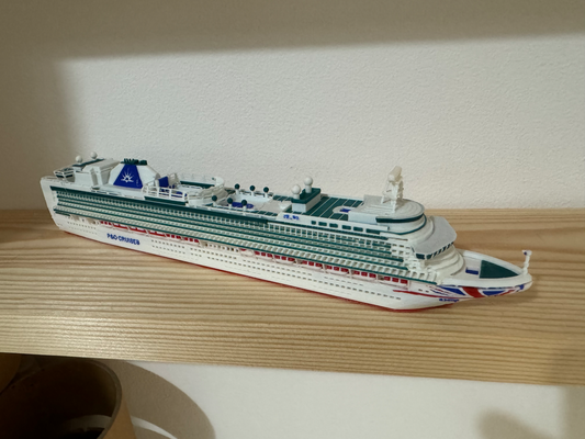 p&o cruise ship azura 1 1250 4 colour by ukdavewood art sculptures ams a1mini cruiseship x1c purge support free 3d print model - Mito3D